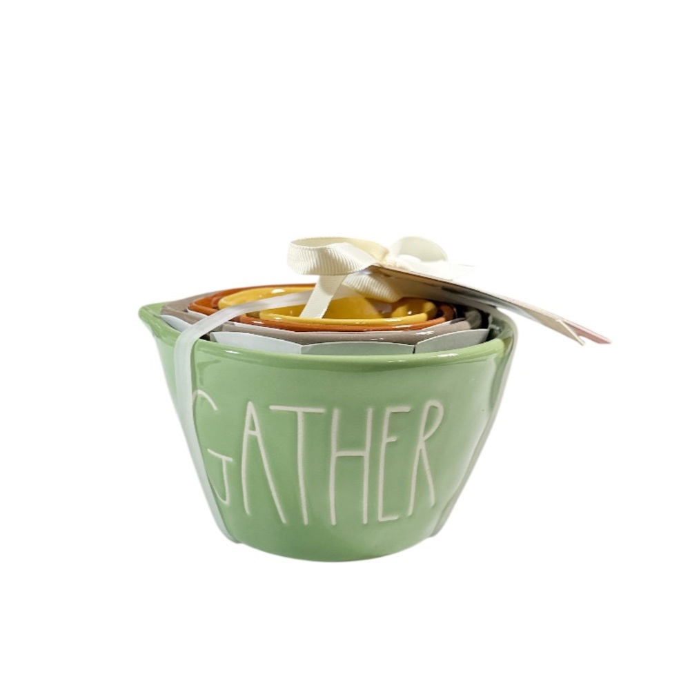 NEW Rae Dunn FALL THEMED Measuring Cup Set/4